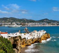 Hoe boekt u een Veerboot naar Ibiza
