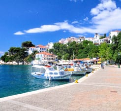 Hoe boekt u een Veerboot naar Skiathos