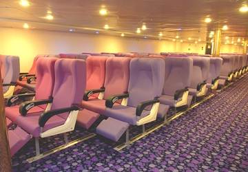 corsica_sardinia_ferries_mega_express_five_seating